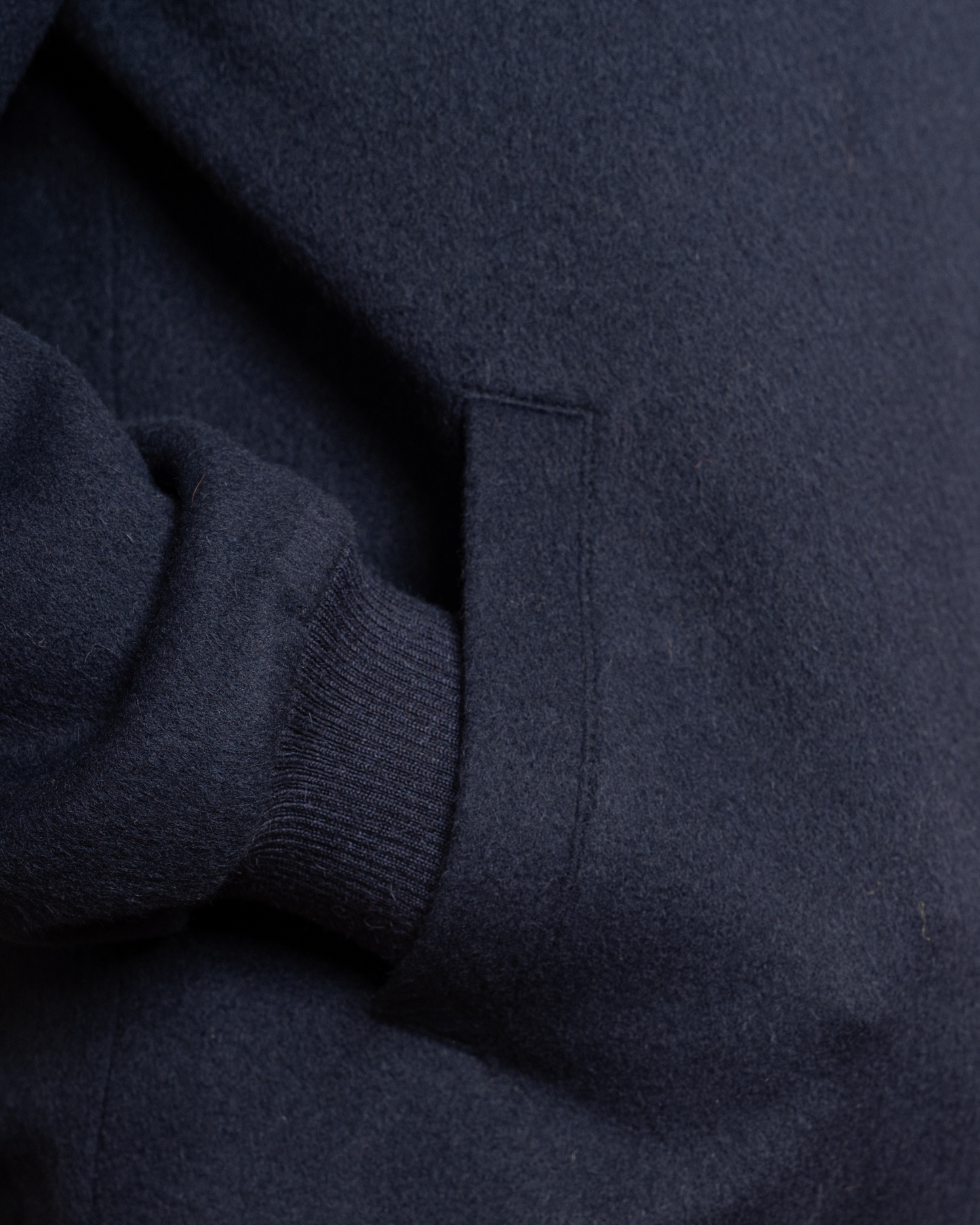 ALPACA BOMBER - NAVY BLUE