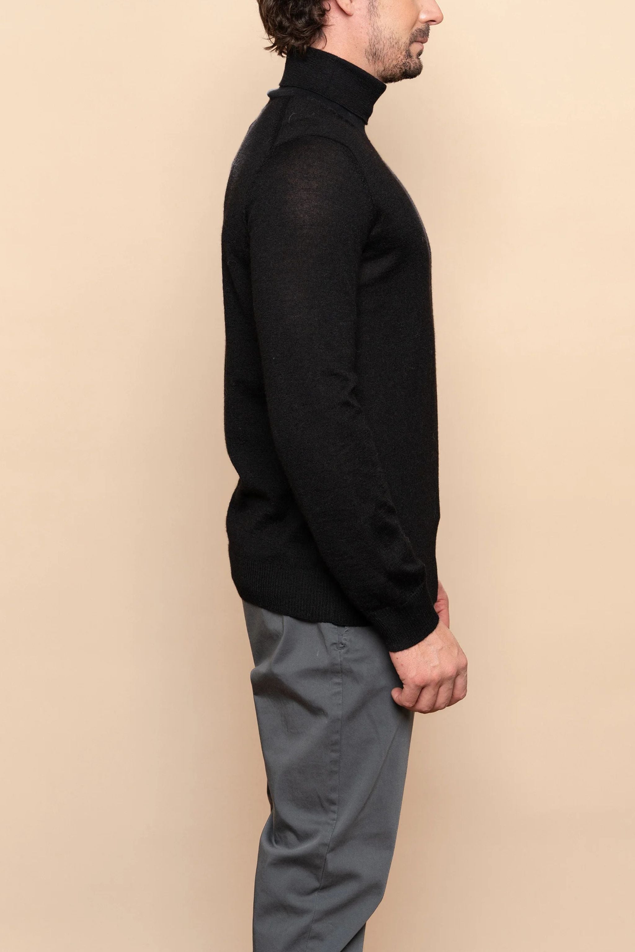 THE CLASSIC TURTLENECK SWEATER - ANDEALPA