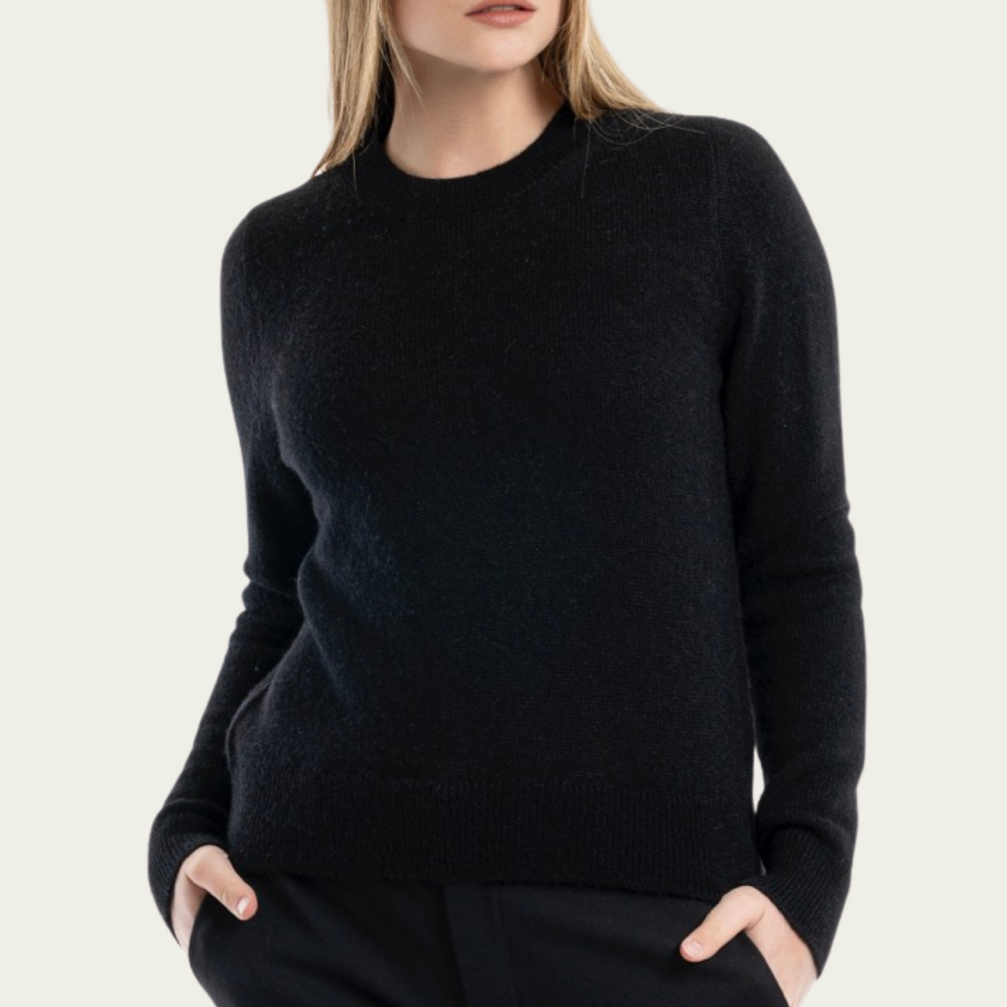 (W) Alpaca Sweater - Black