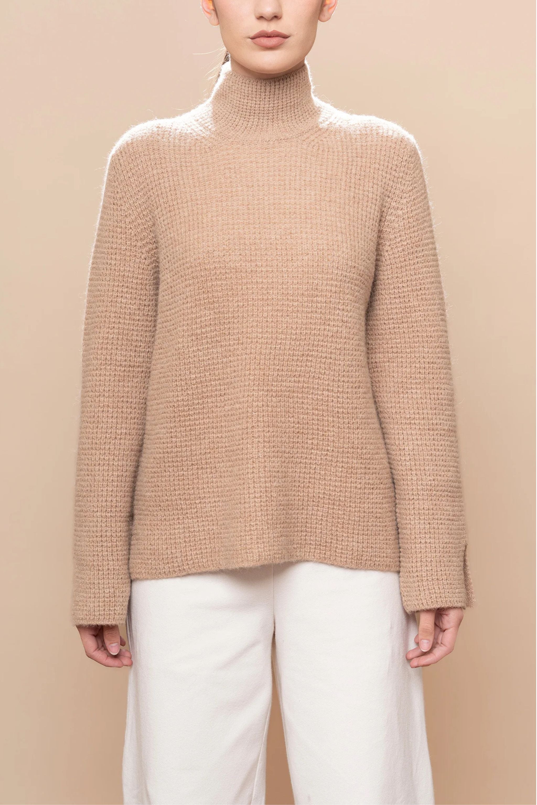 THE TURTLENECK SWEATER - ANDEALPA