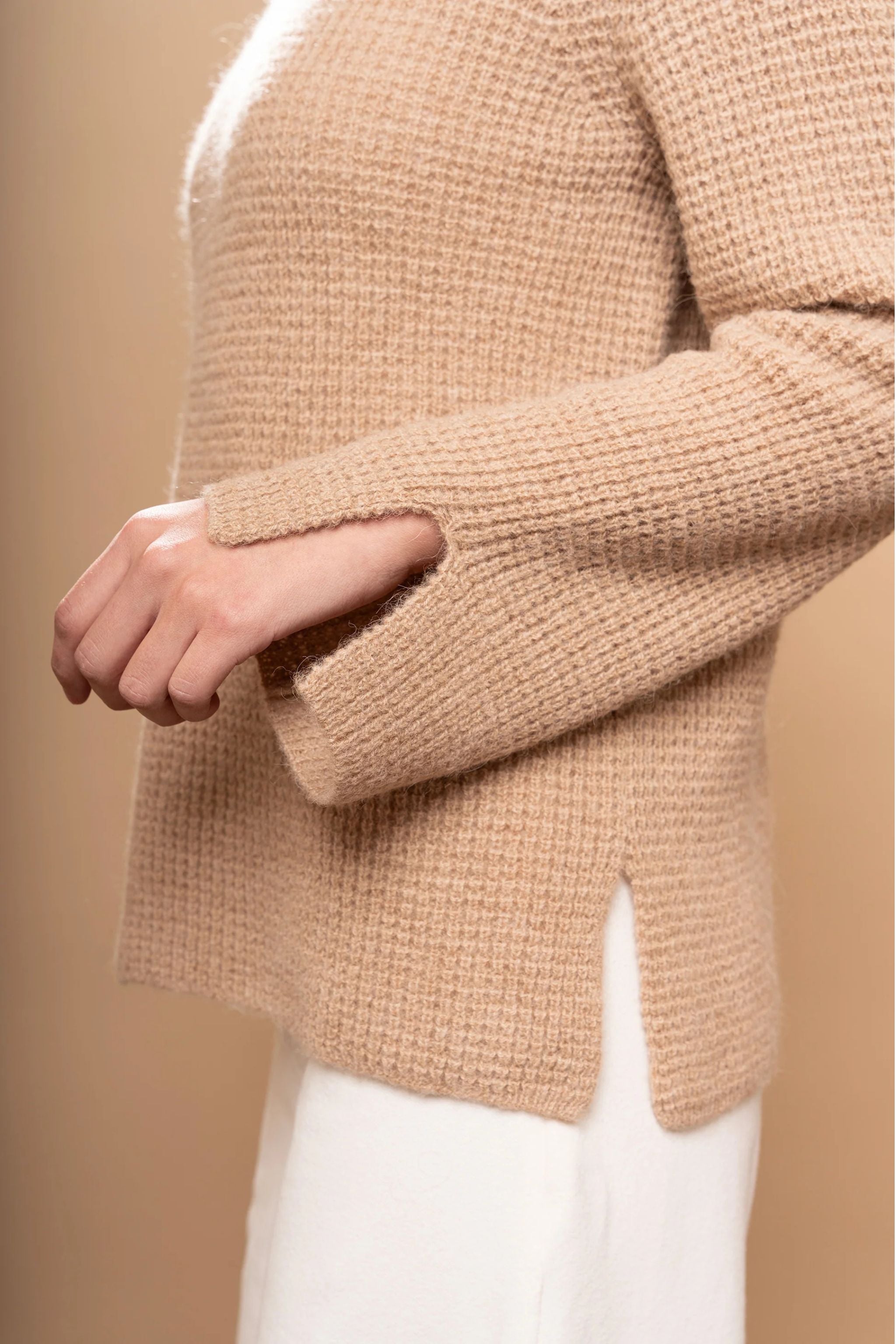 THE TURTLENECK SWEATER - ANDEALPA