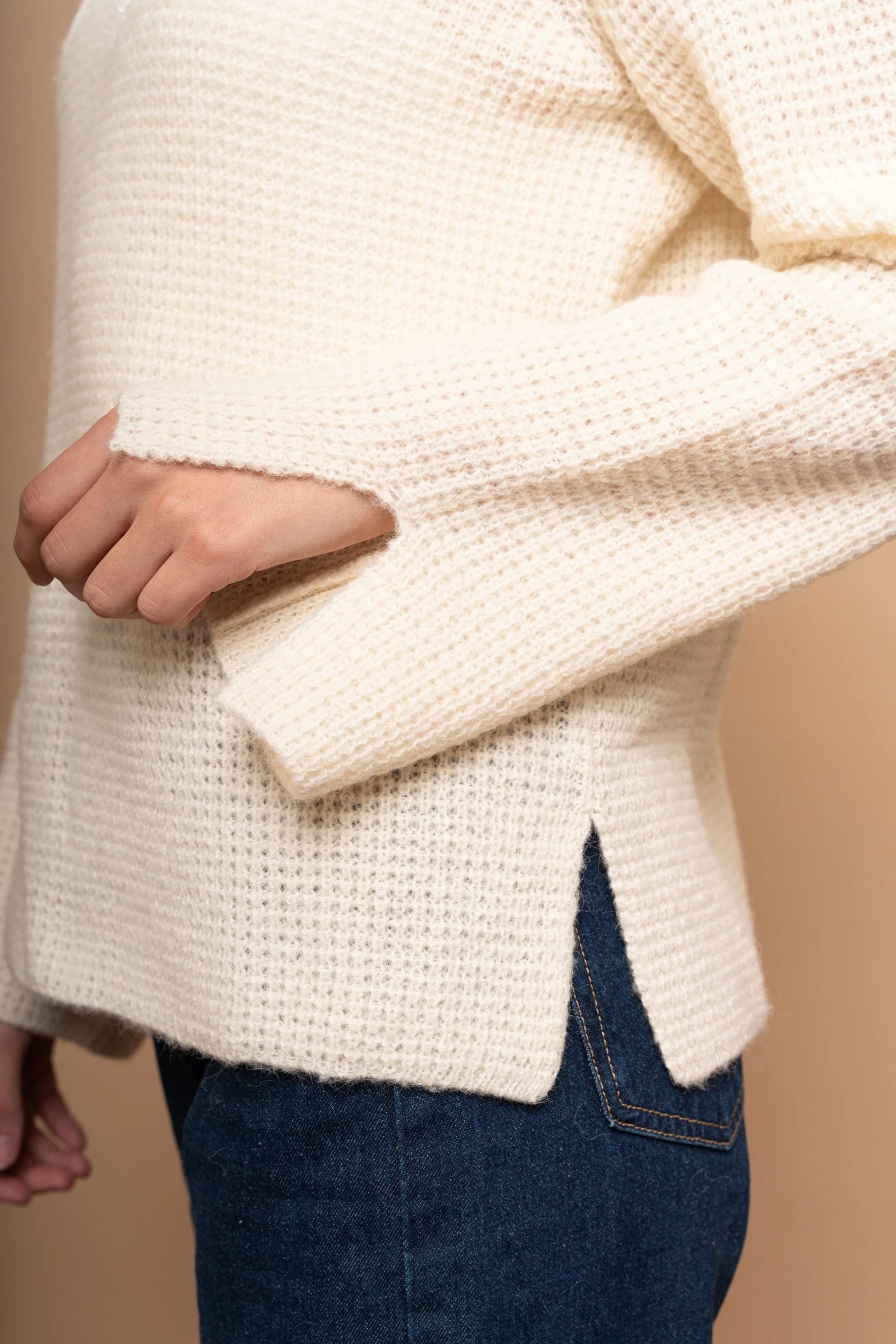 THE TURTLENECK SWEATER - ANDEALPA